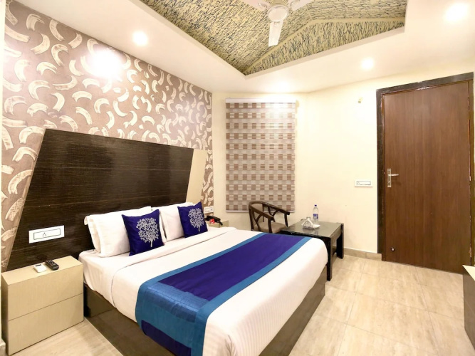 Hotel Modern Palace