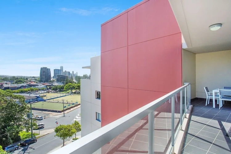 2 Bedrooms Apartment with balcony and with city view