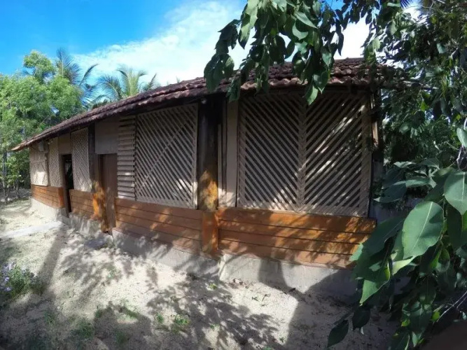 Earl's Beach Rest
