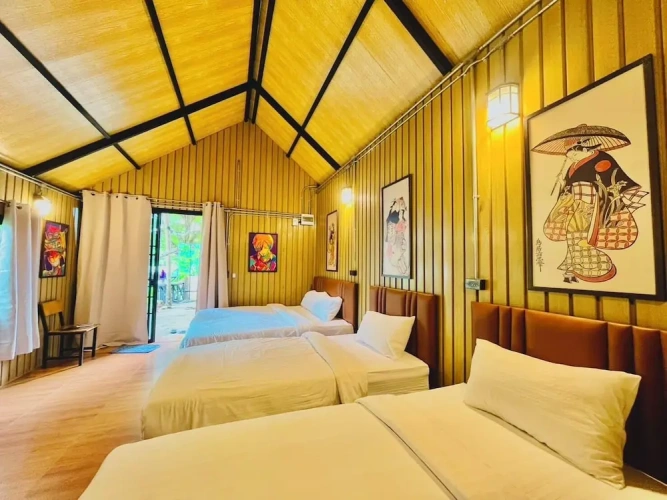 Standard Quadruple Family room