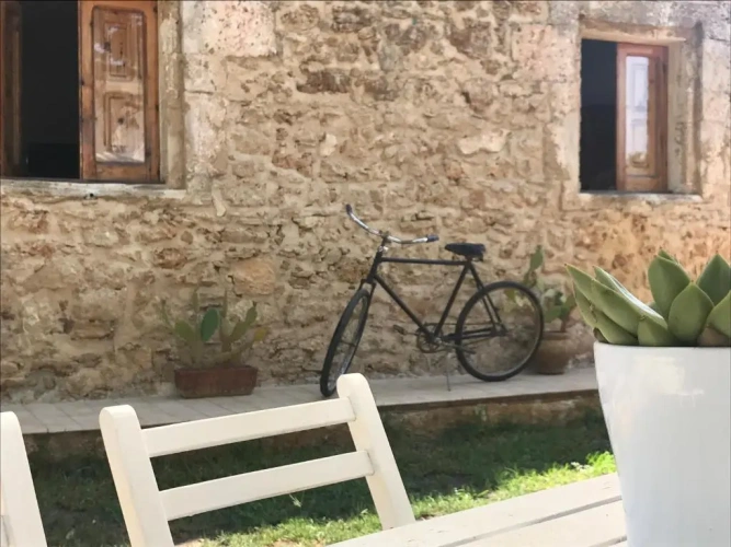 3 Bedrooms Cottage