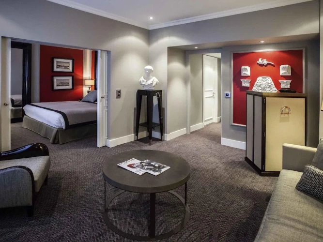Double Suite with courtyard view