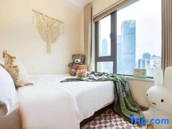 2 Bedrooms Suite with city view