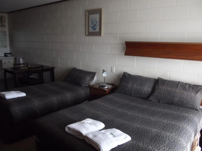 Morwell Parkside Motel