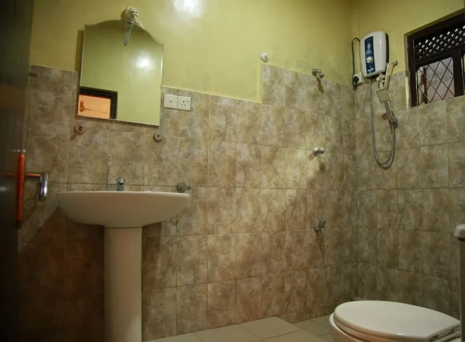 1 Bedroom Standard Quadruple Family room