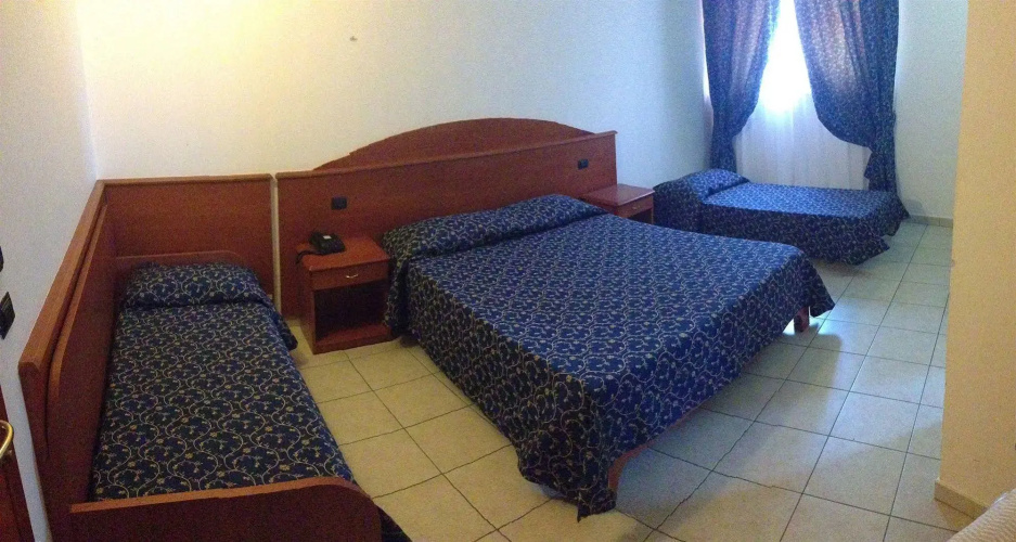 Hotel Castelmonardo
