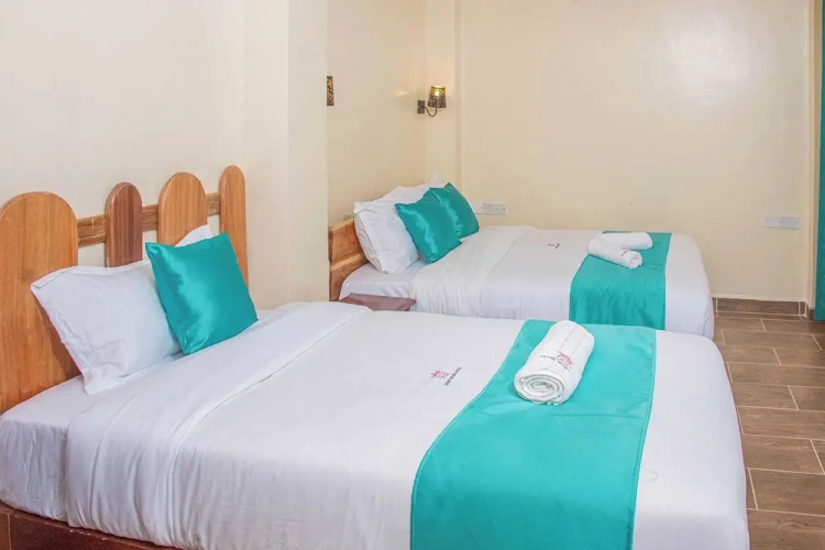 Grand Skyline Hotel