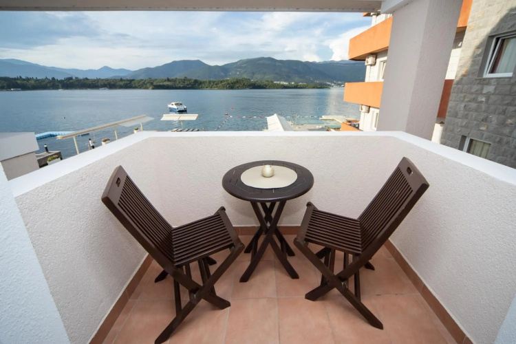 Adeona apartments