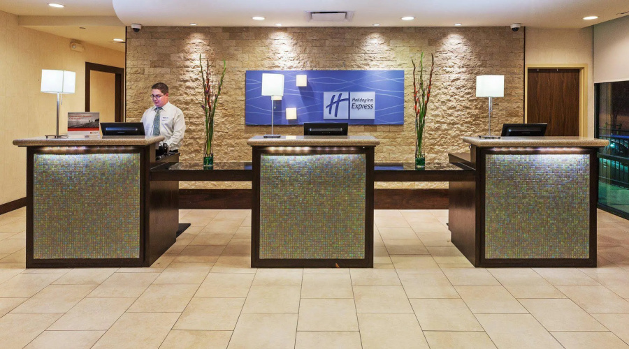 Holiday Inn Express & Suites Downtown Fort Worth photo 35