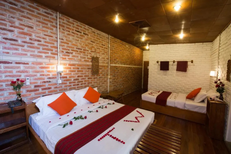Teak Wood Hotel