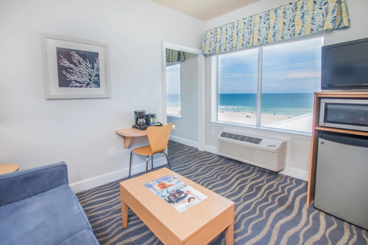 Seaside Amelia Inn