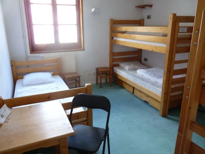 Economy room