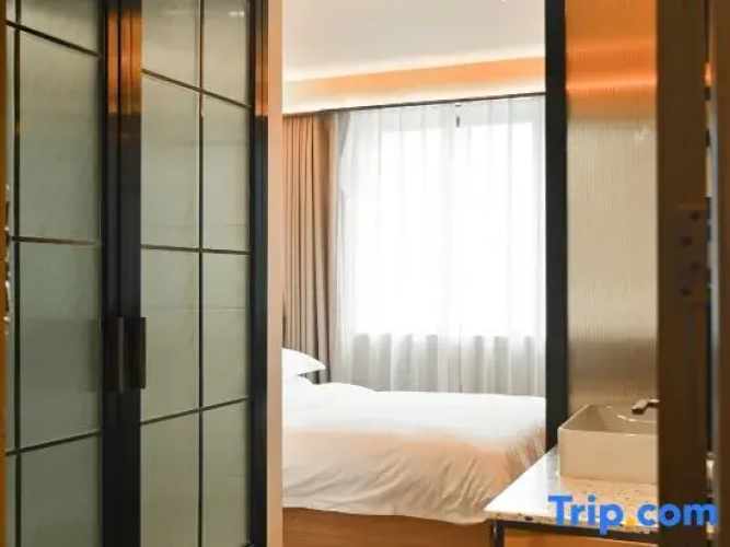 Qingyue Hotel