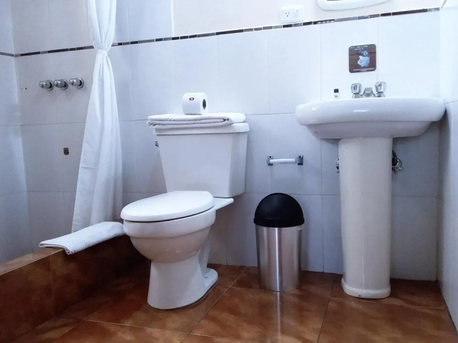 Hostal El Roble