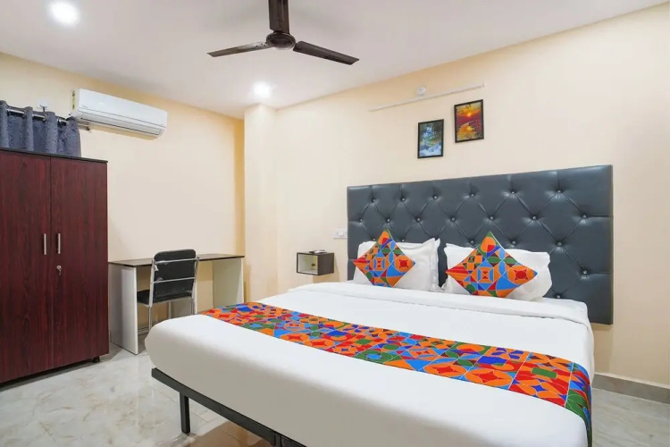 Fabhotel Sbr