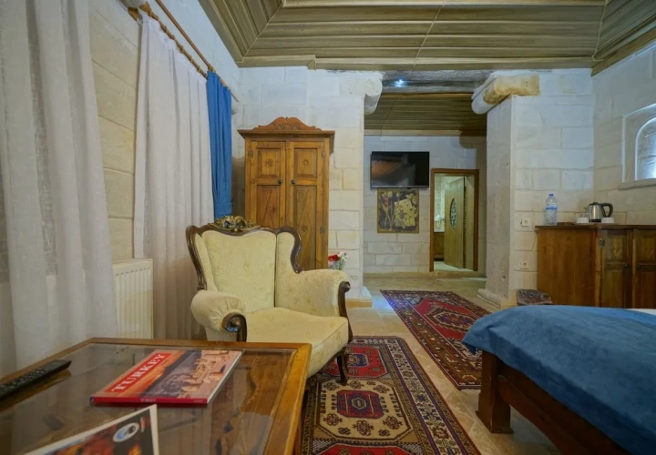 Deluxe Triple room with view