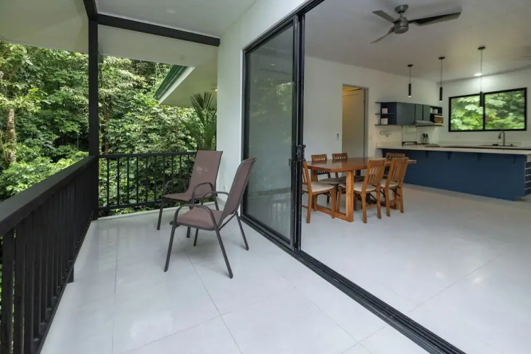 Bungalow con vistas al río