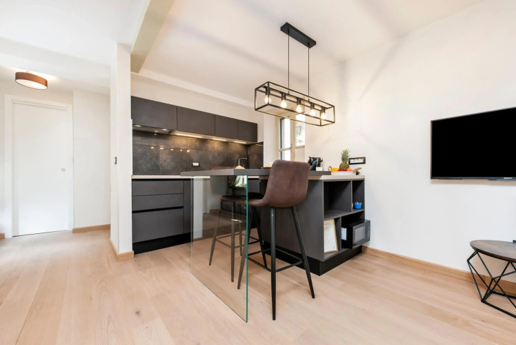 DC II Downtown apartment