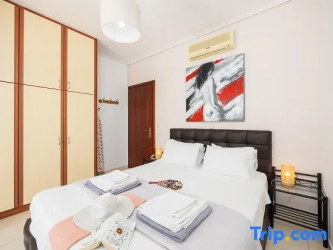 2 Bedrooms Villa