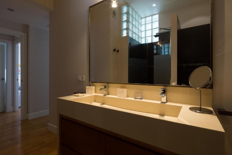 3 Bedrooms Apartment