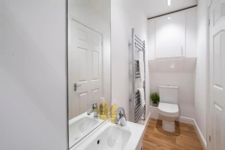 Henry Court Apartment 1