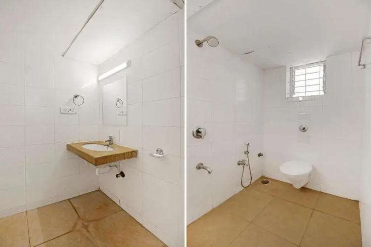 OYO 74511 Hotel Adya
