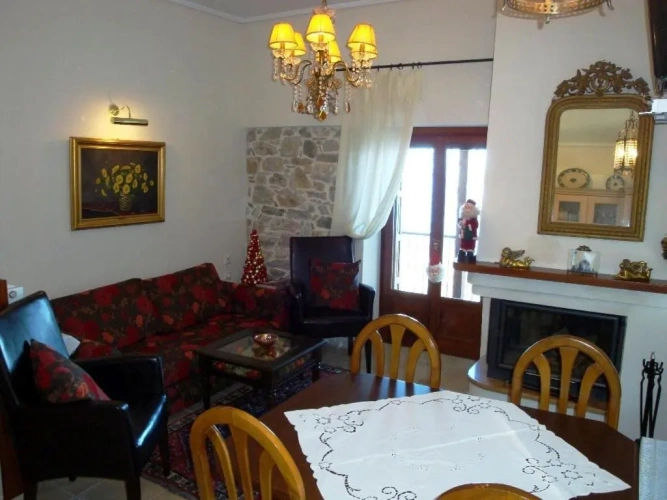 3 Bedrooms Cottage