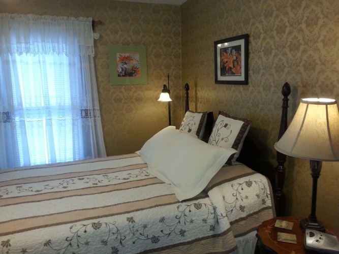 Standard Double room with city view