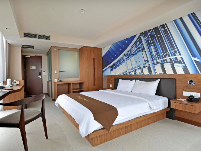 Midtown Hotel