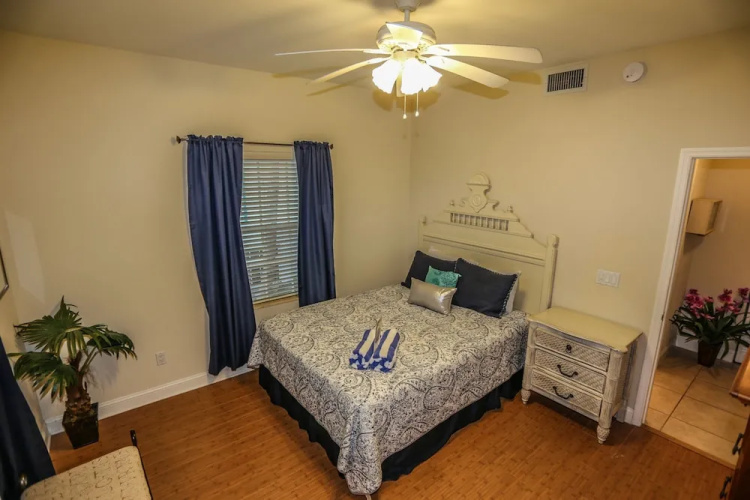 54 Fairview - M