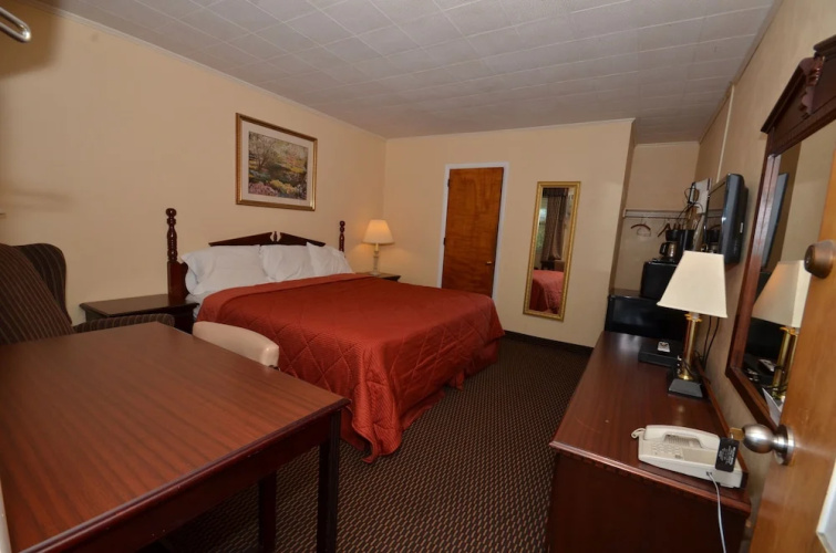Budget Host Mel-Dor Motel