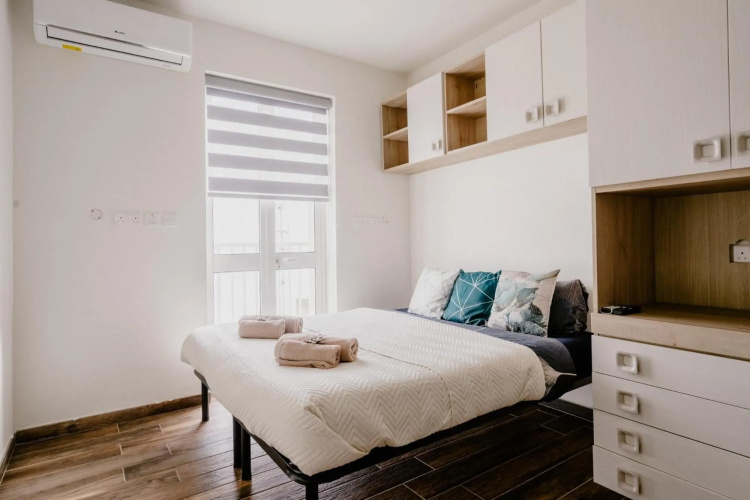 LA88 Bayview Apartment I