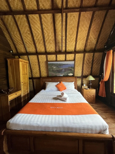 Holy hills bungalow