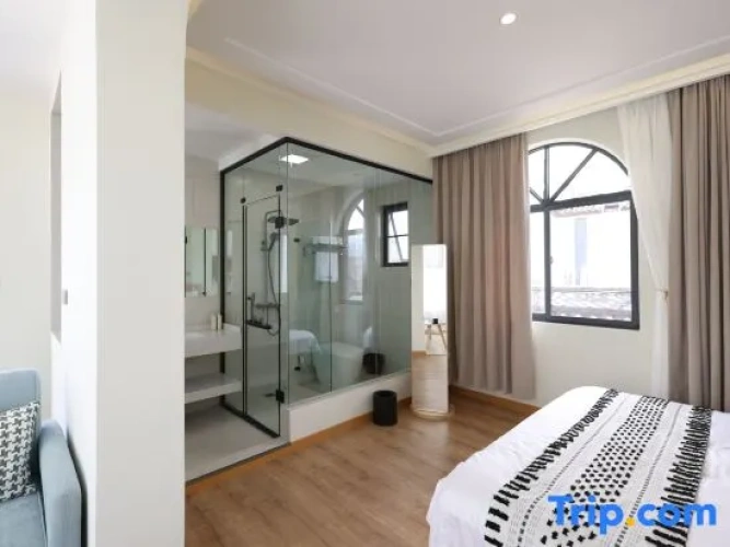 1 Bedroom Suite