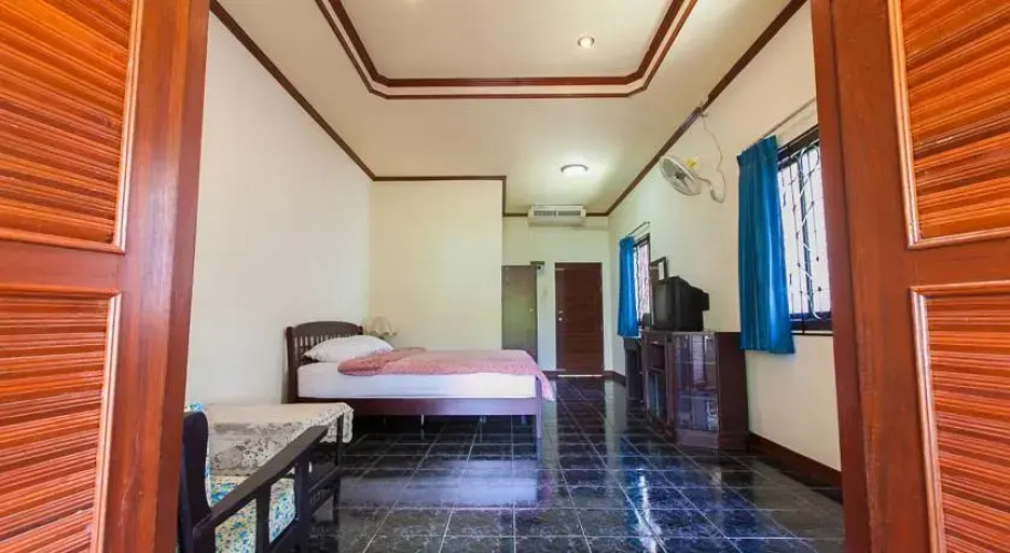 Baan Boonsom Guesthouse