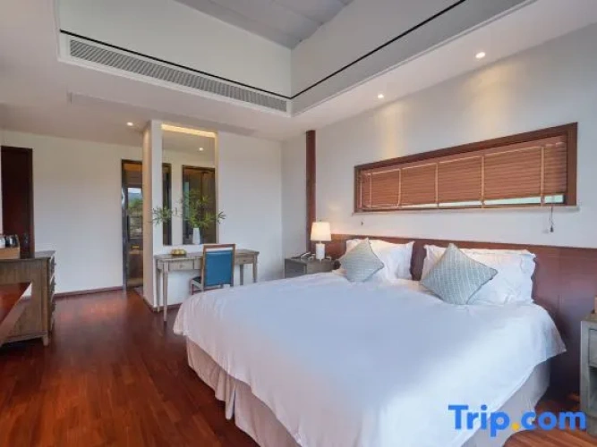 3 Bedrooms Villa