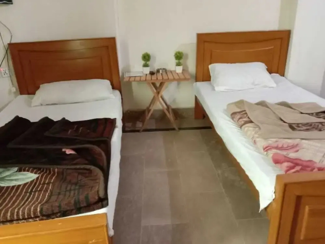 Chinar Guest House