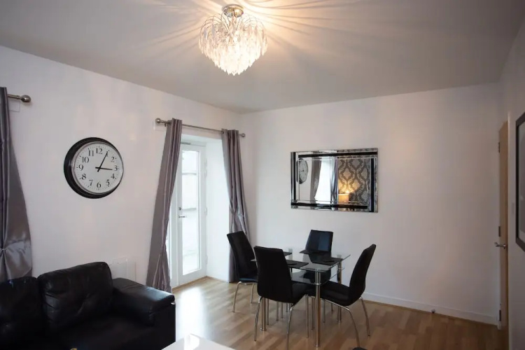 Aberdeen ApartHotel