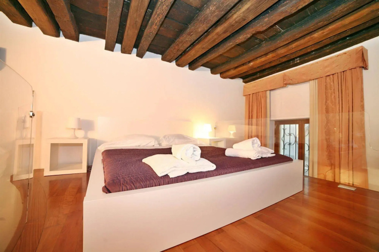 Florentia Suites