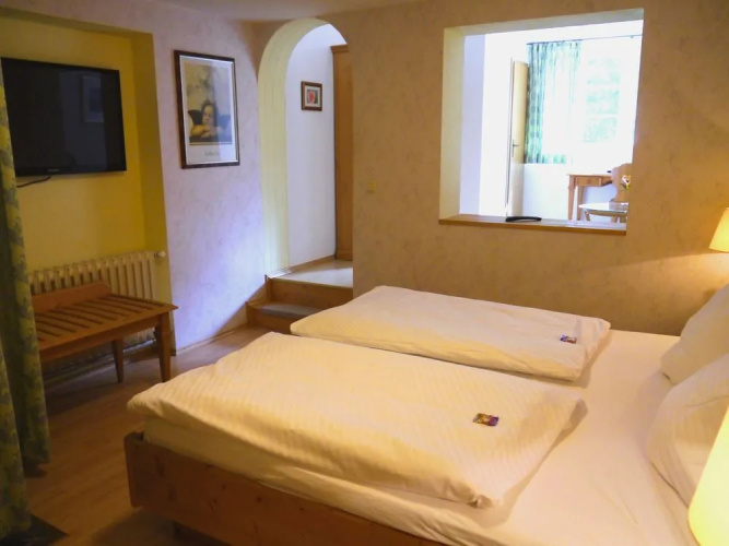 Hotel und Weingut Karlsmühle