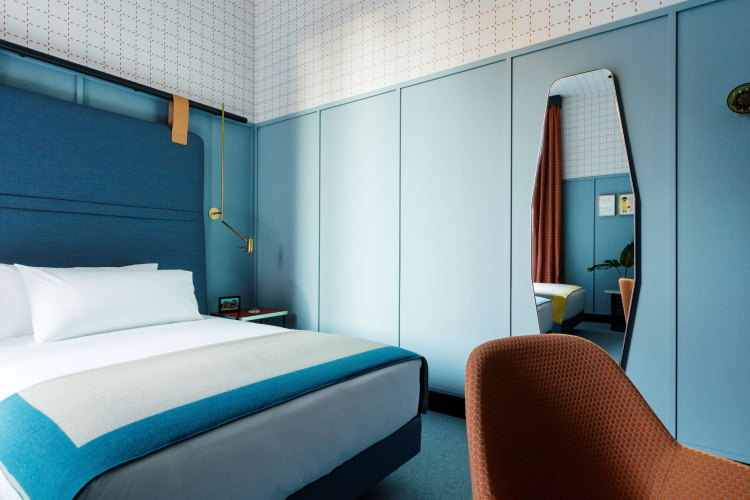 Room Mate Giulia Hotel