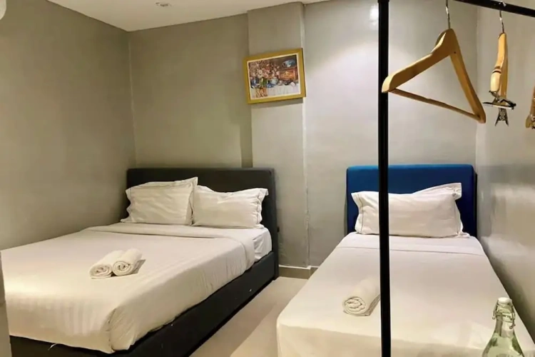 Standard Triple room