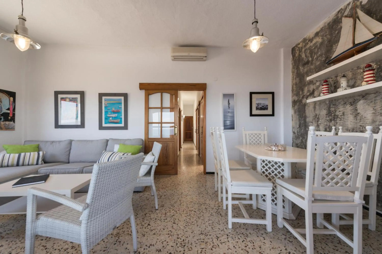VV La Gaeta 1 "by henrypole home"