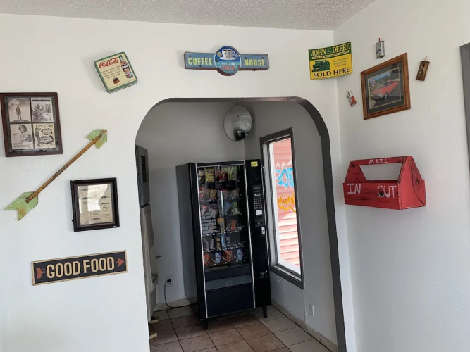 Winstons Air Conditioned Motel