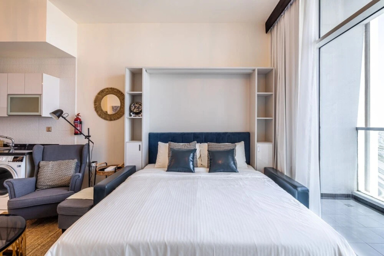 Bayz by Danube - Elegant Studio