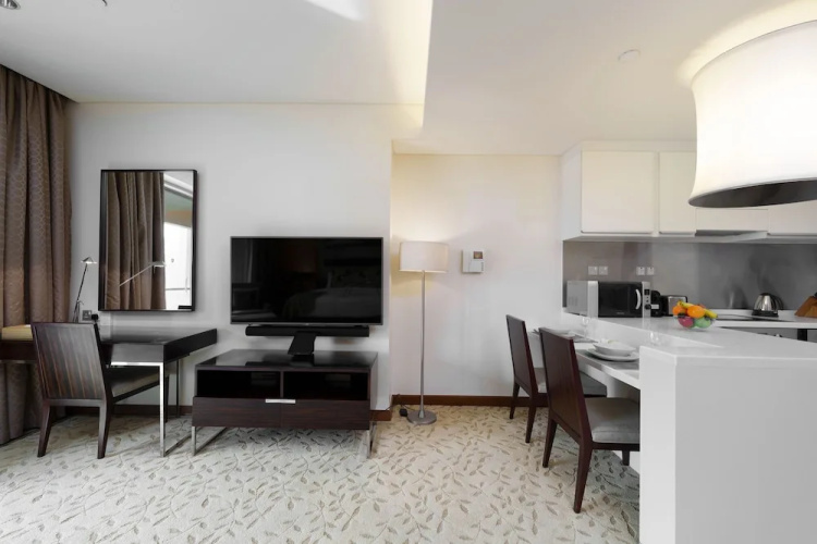Maison Privee - Dazzling Studio w/ Direct Burj Khalifa Views