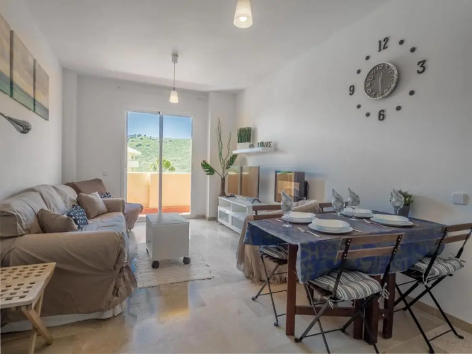 2263 - Beautiful apt close from beach