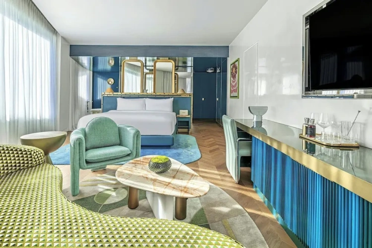 Double Suite