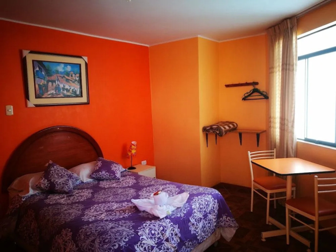 Hostal Shalom