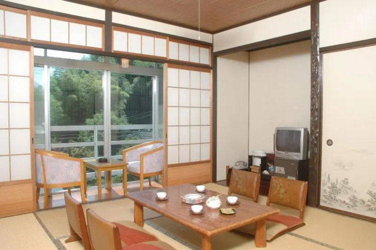 Mado Onsen Ryofuso